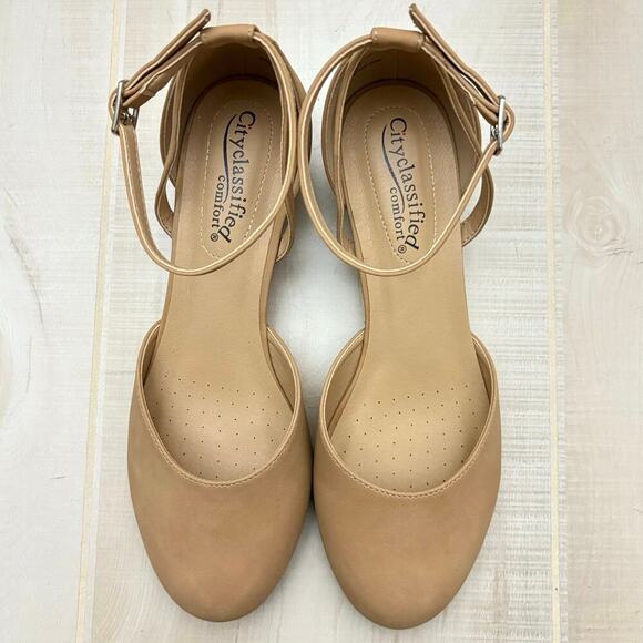 City Classified Nude Ankle Strap Closed Toe Block Heel Pumps Women’s Size 8.5 - Picture 2 of 11